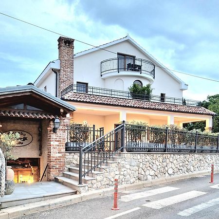 Bracera Inn Malinska Exterior foto